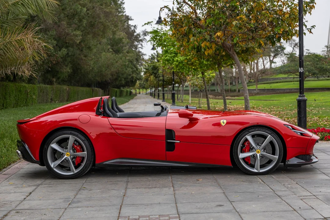 2021 Ferrari Monza SP2 - Image 17 of 21