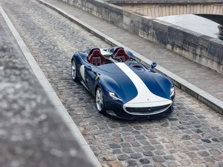 2021 Ferrari Monza SP2 - Image 10 of 31