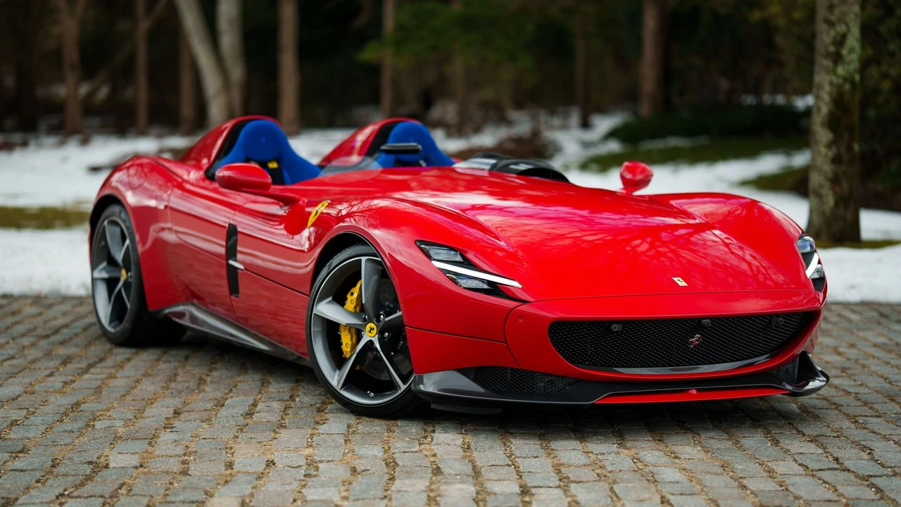 2021 Ferrari Monza SP2 - Image 14 of 31
