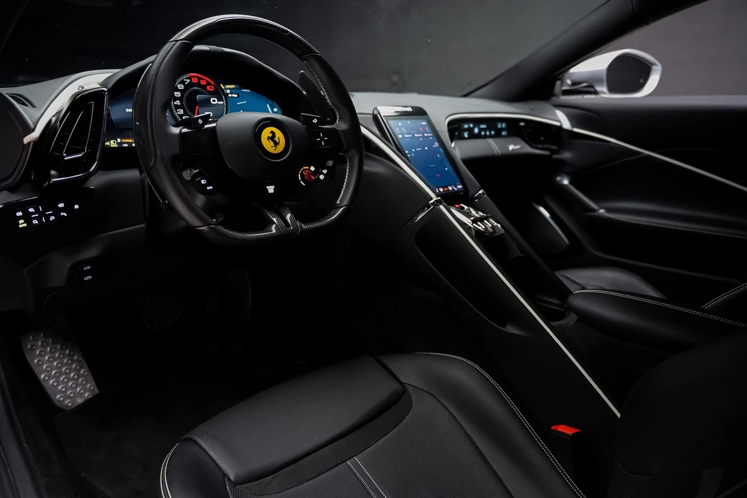 2021 Ferrari Roma - Image 2 of 31