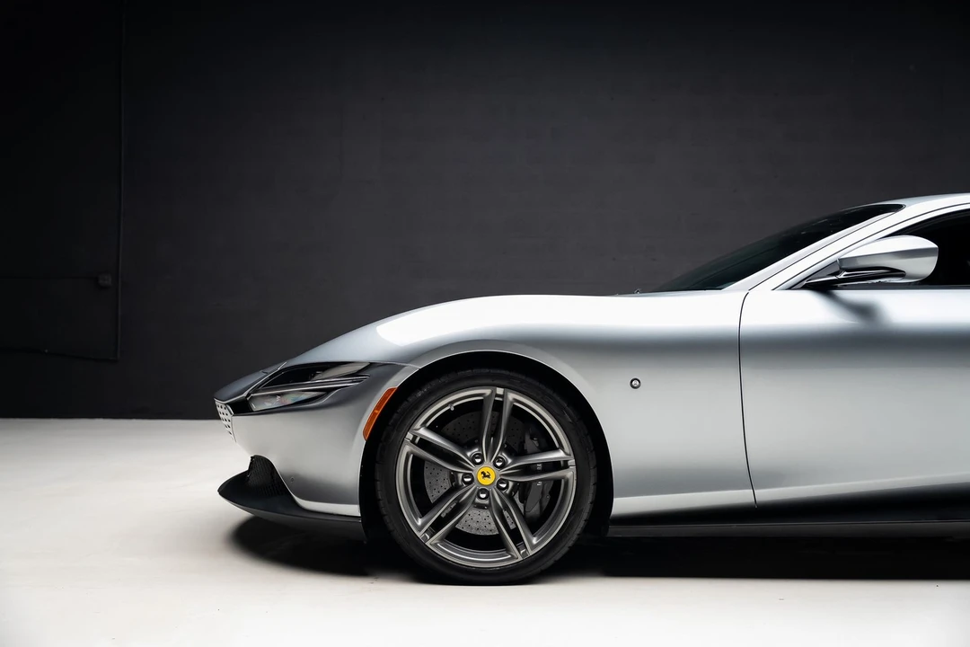 2021 Ferrari Roma - Image 20 of 31