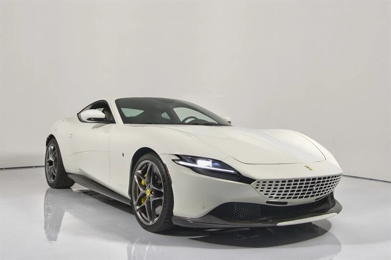 2021 Ferrari Roma - Image 2 of 31