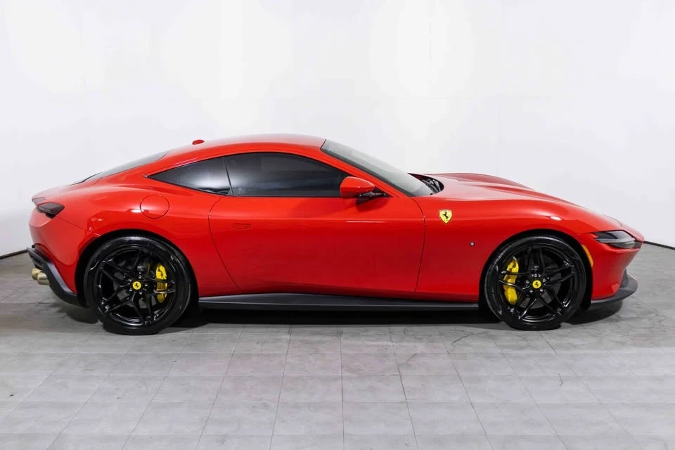 2021 Ferrari Roma - Image 2 of 20