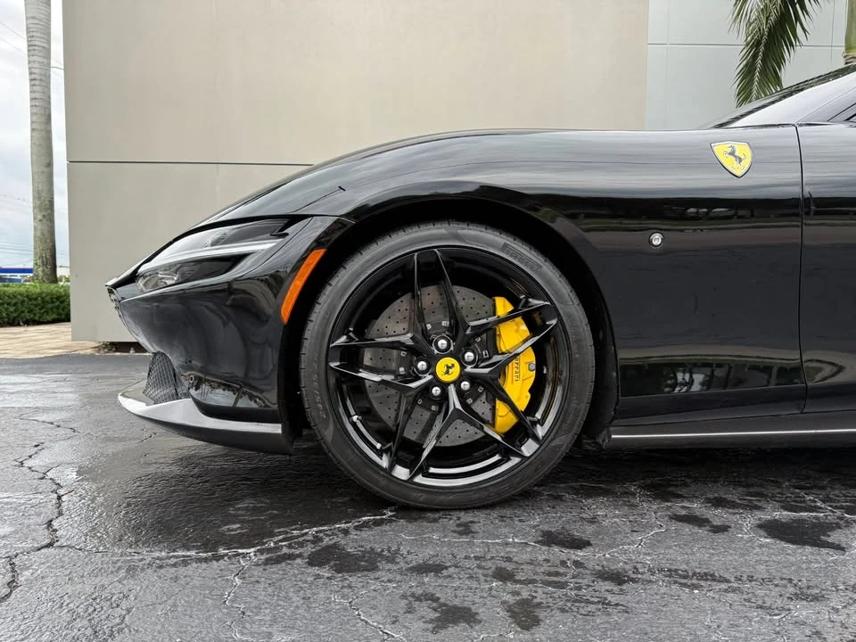 2021 Ferrari Roma - Image 4 of 17