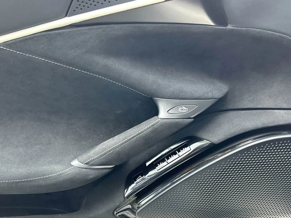 2021 Ferrari Roma - Image 18 of 20