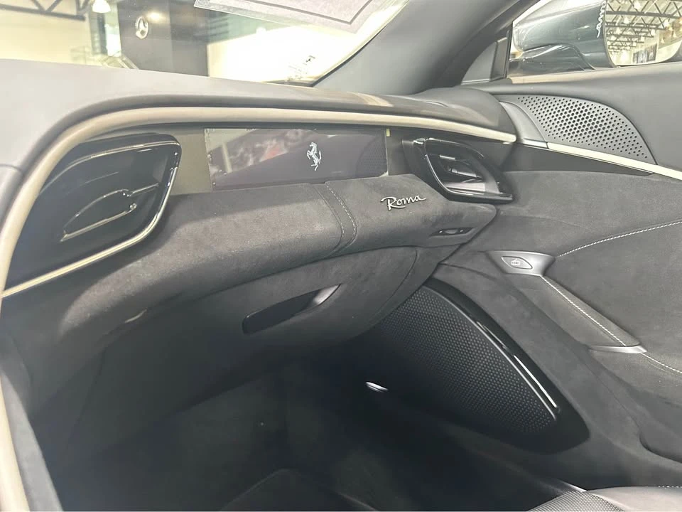 2021 Ferrari Roma - Image 8 of 13