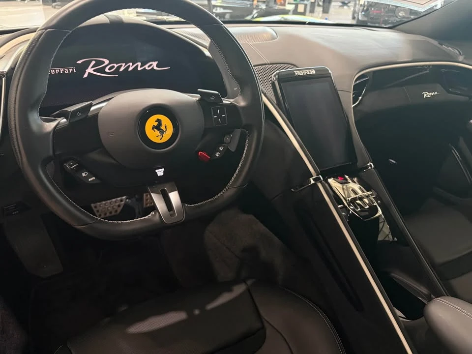 2021 Ferrari Roma - Image 13 of 14