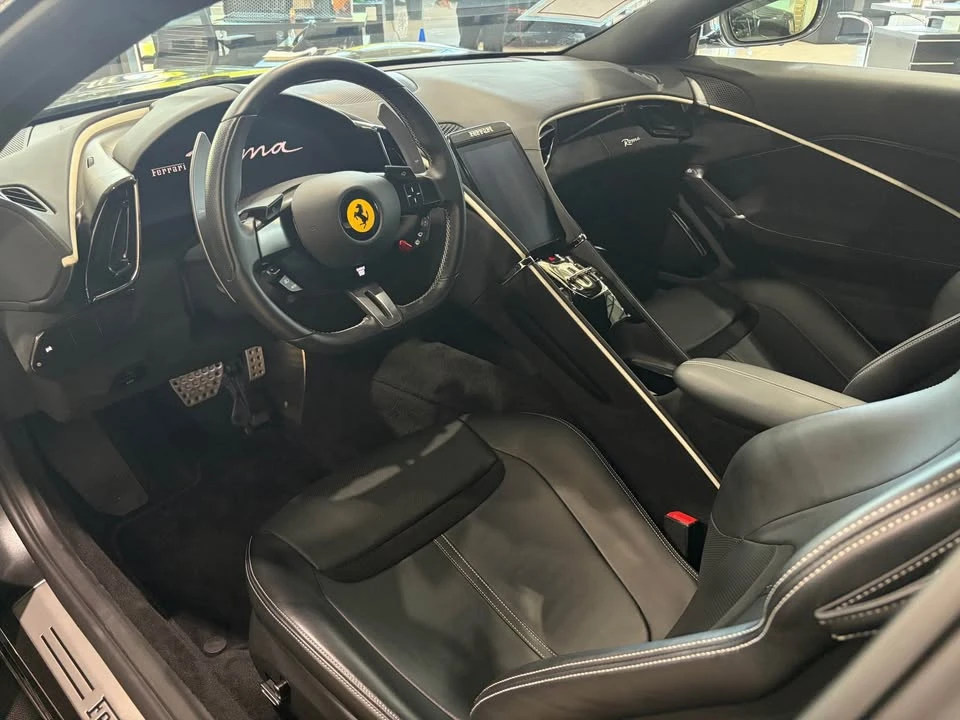 2021 Ferrari Roma - Image 10 of 14