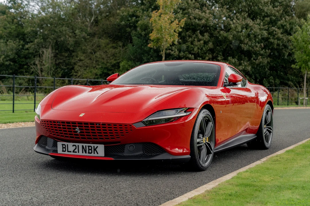 2021 Ferrari Roma - Image 2 of 31