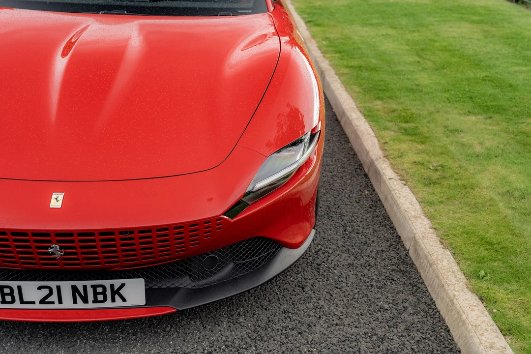 2021 Ferrari Roma - Image 23 of 31