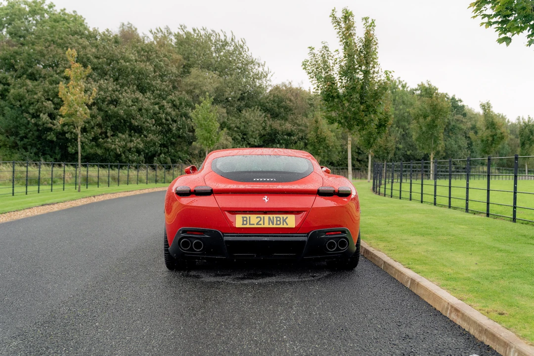 2021 Ferrari Roma - Image 13 of 31