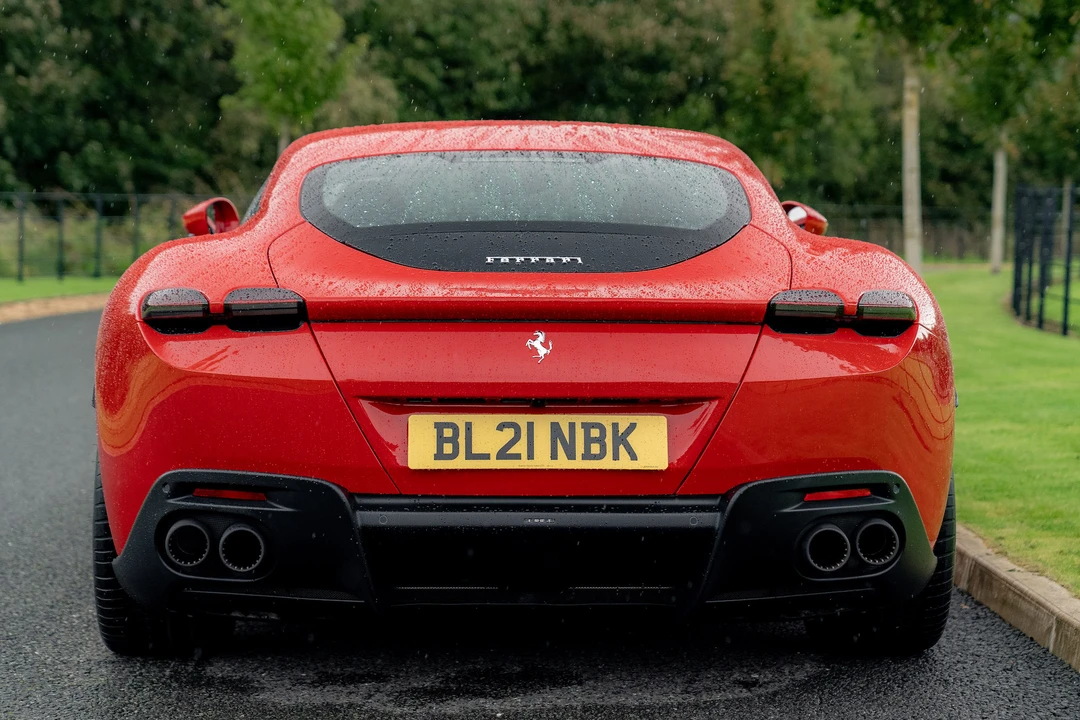 2021 Ferrari Roma - Image 7 of 31