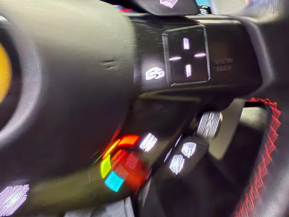 2021 Ferrari Roma - Image 15 of 17