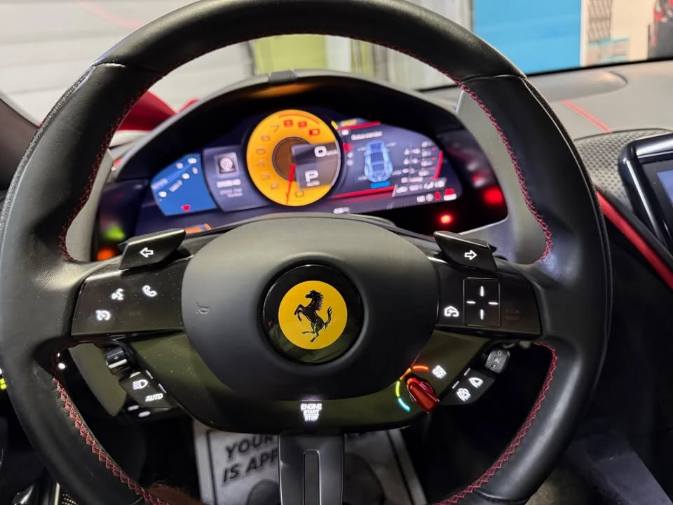 2021 Ferrari Roma - Image 14 of 17
