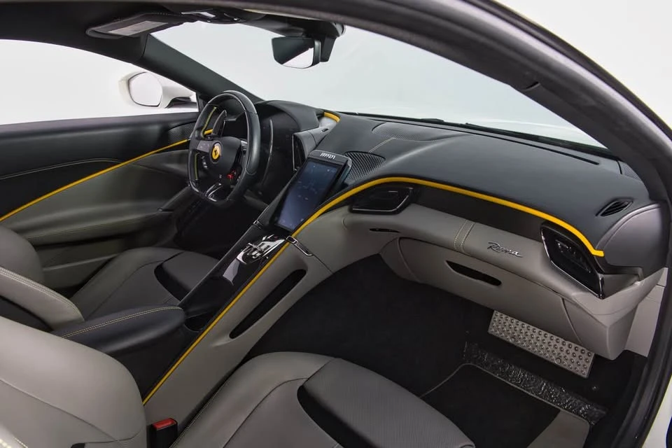 2021 Ferrari Roma - Image 14 of 19