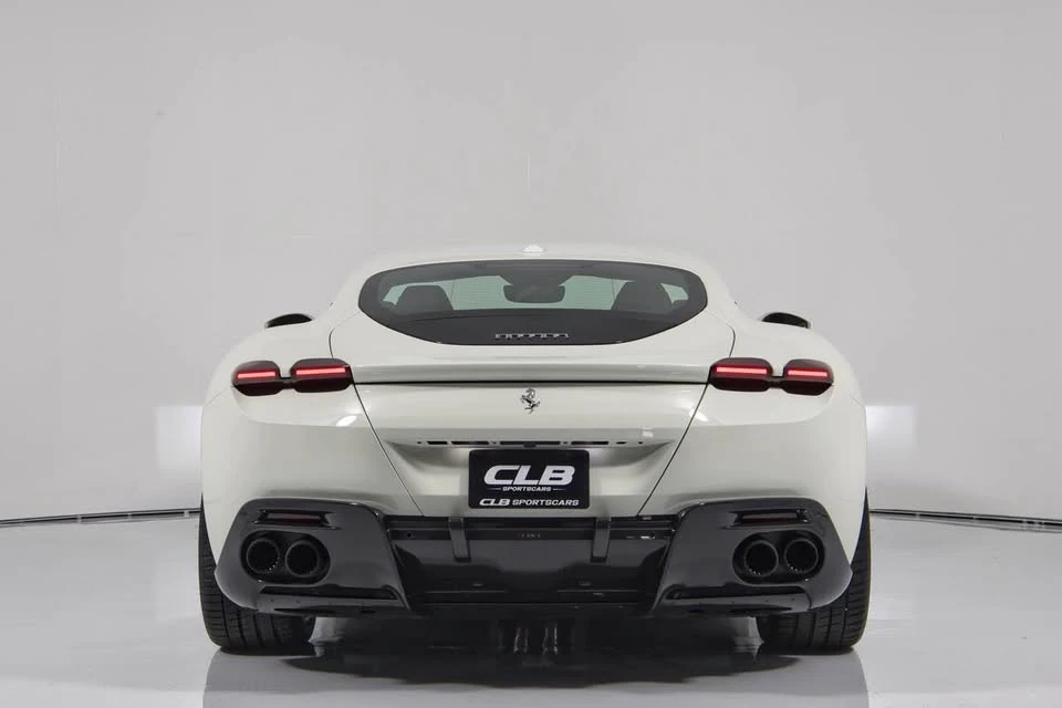 2021 Ferrari Roma - Image 18 of 19