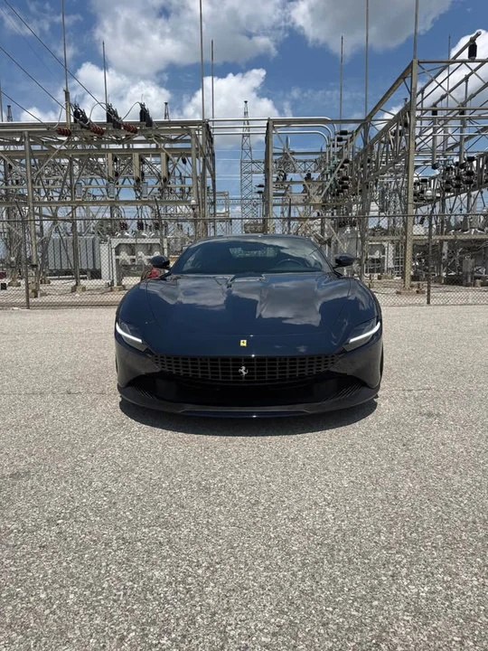 2021 Ferrari Roma - Image 2 of 18