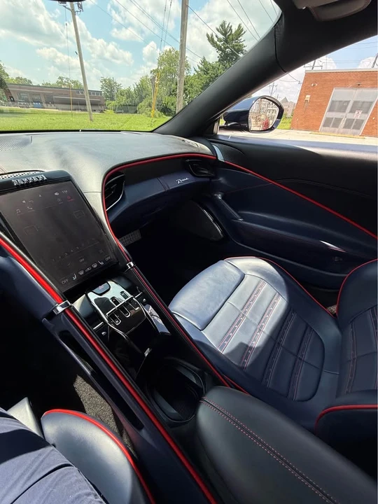 2021 Ferrari Roma - Image 13 of 18