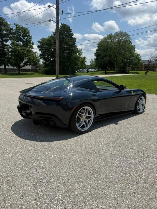 2021 Ferrari Roma - Image 5 of 18