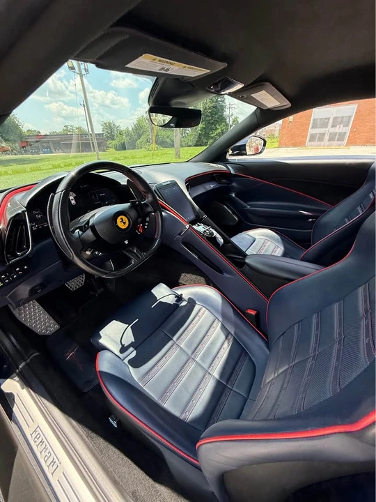 2021 Ferrari Roma - Image 11 of 18
