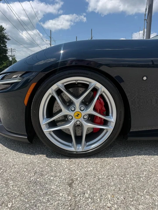 2021 Ferrari Roma - Image 8 of 18