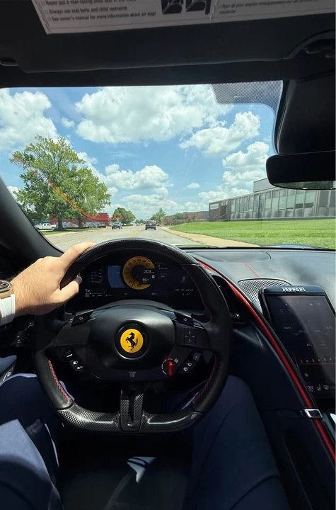 2021 Ferrari Roma - Image 18 of 18