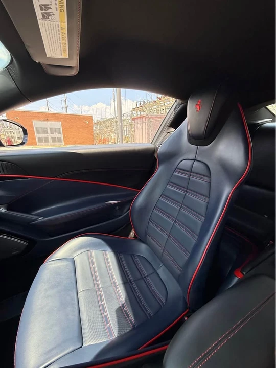 2021 Ferrari Roma - Image 14 of 18