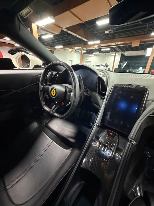 2021 Ferrari Roma - Image 10 of 18