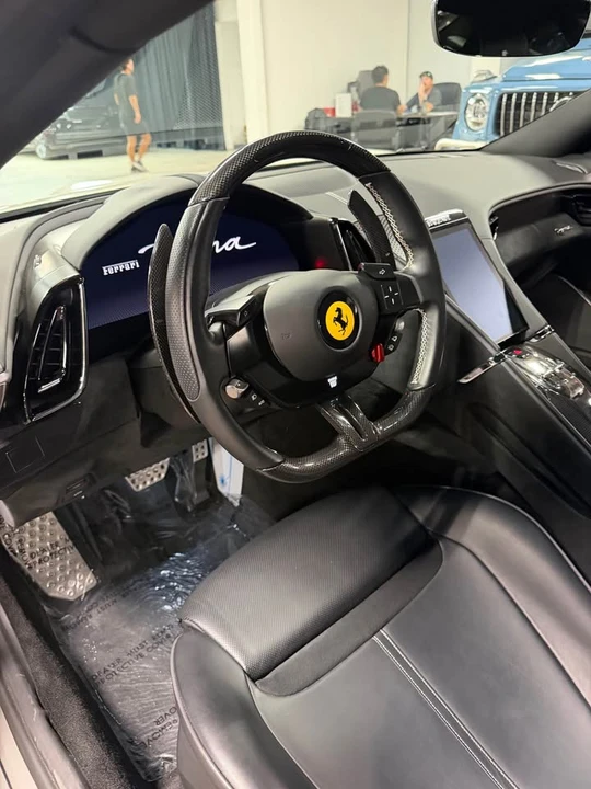 2021 Ferrari Roma - Image 12 of 18