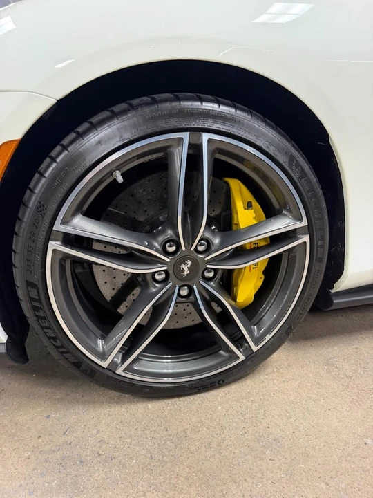 2021 Ferrari Roma - Image 14 of 18