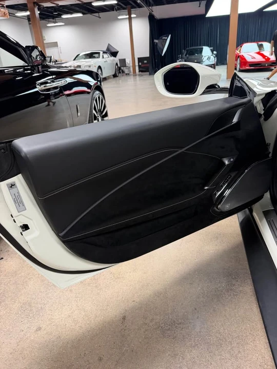 2021 Ferrari Roma - Image 11 of 18