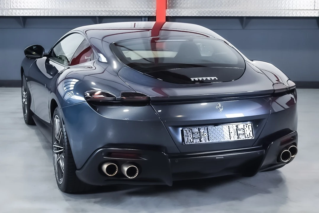 2021 Ferrari Roma - Image 15 of 30