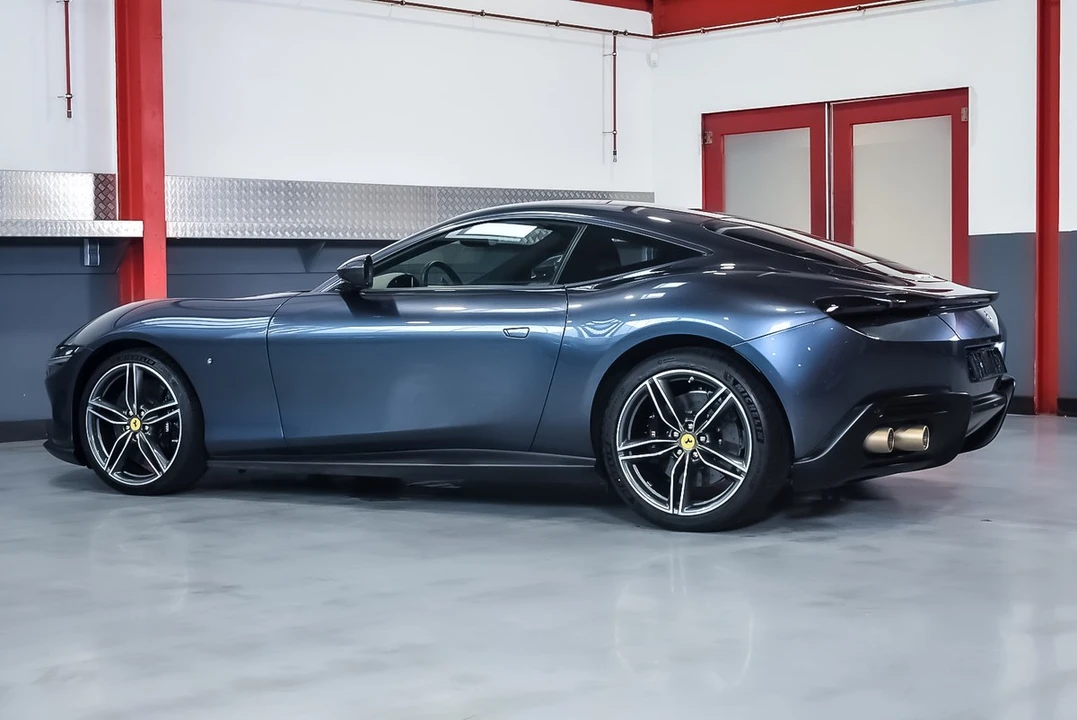 2021 Ferrari Roma - Image 19 of 30