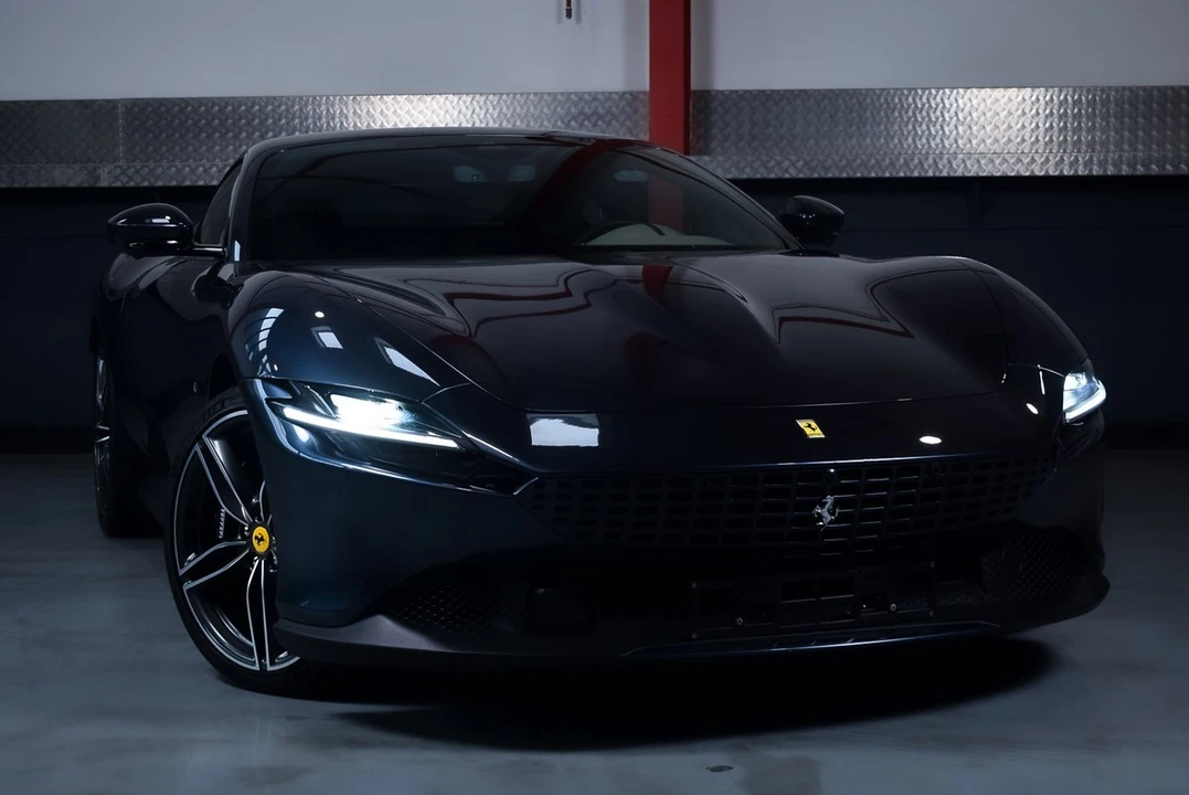 2021 Ferrari Roma - Image 28 of 30
