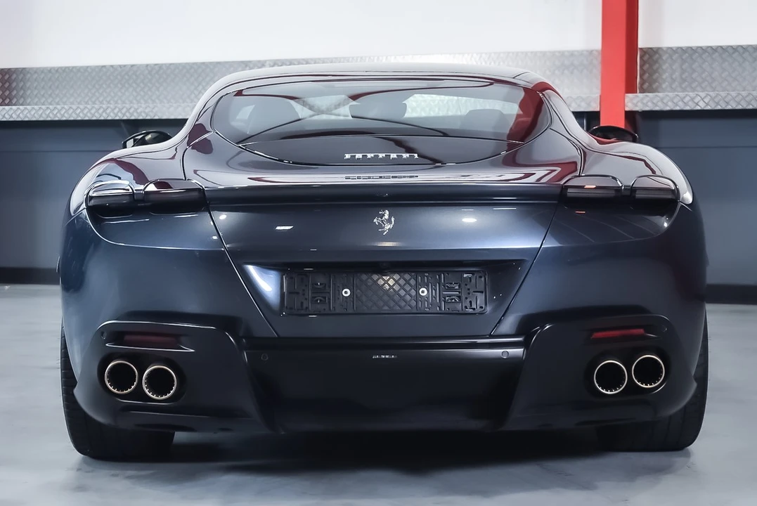 2021 Ferrari Roma - Image 14 of 30