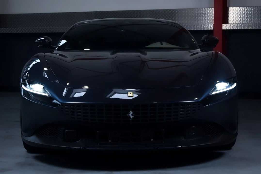 2021 Ferrari Roma - Image 26 of 30