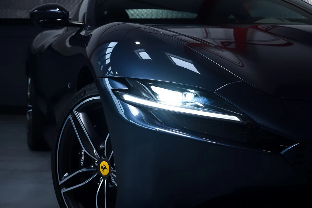 2021 Ferrari Roma - Image 29 of 30