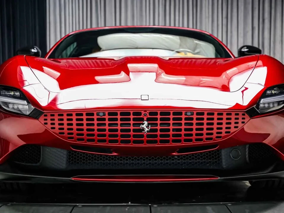 2021 Ferrari Roma - Image 10 of 19