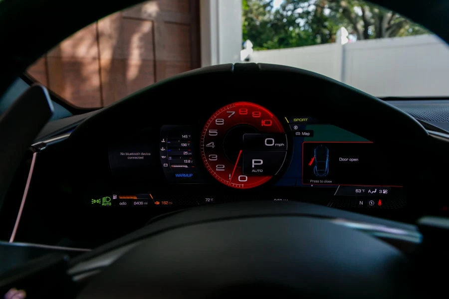 2021 Ferrari Roma - Image 27 of 31