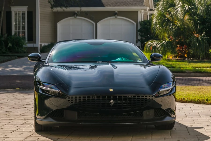 2021 Ferrari Roma - Image 11 of 31