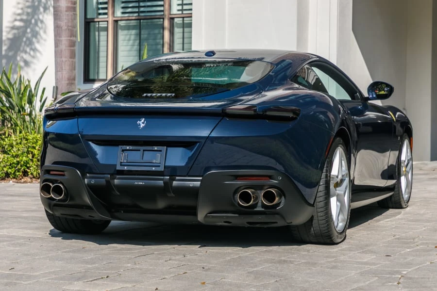 2021 Ferrari Roma - Image 10 of 31