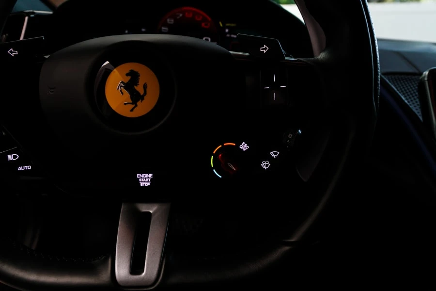 2021 Ferrari Roma - Image 21 of 31