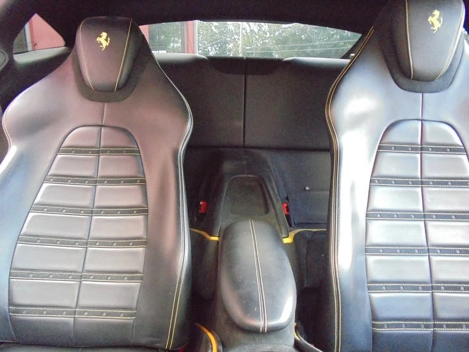 2021 Ferrari Roma - Image 14 of 20