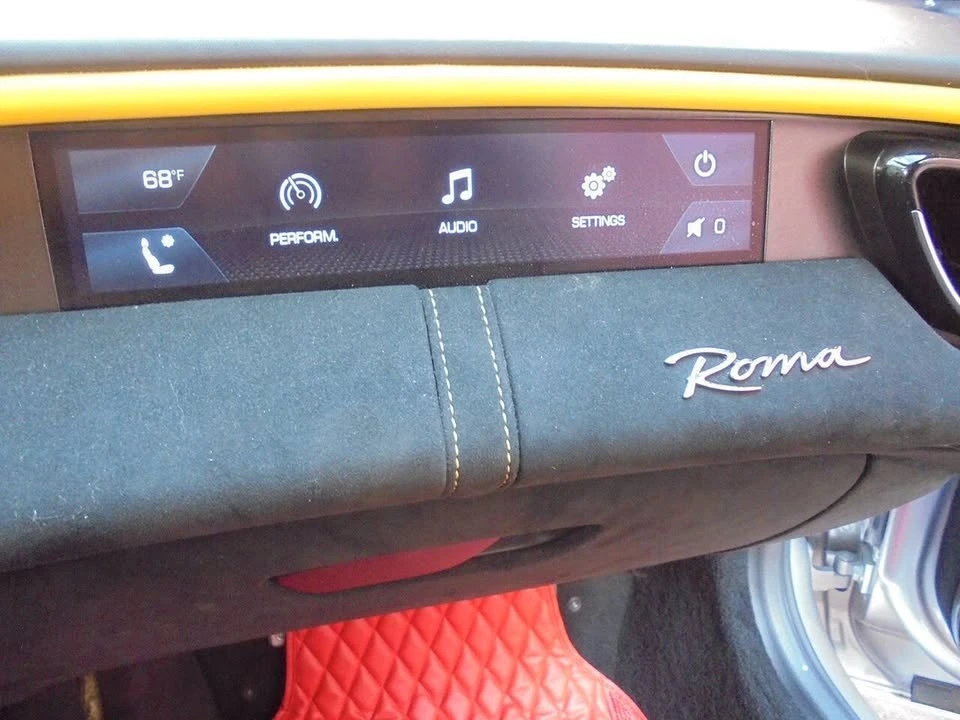 2021 Ferrari Roma - Image 17 of 20