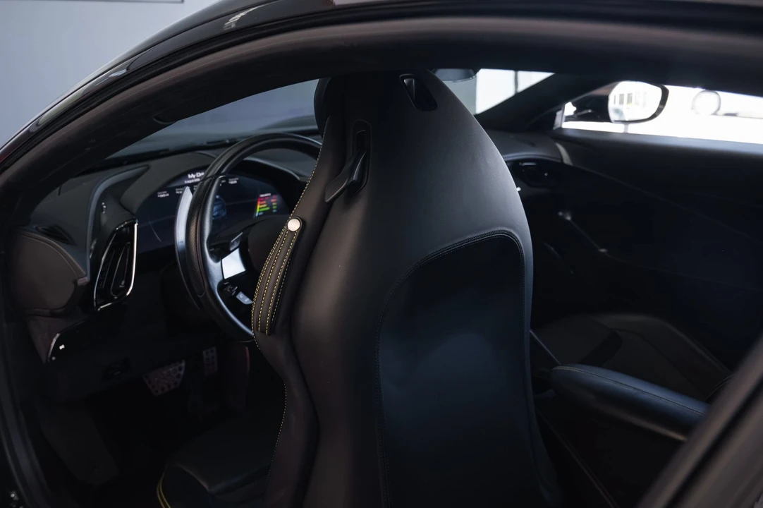 2021 Ferrari Roma - Image 25 of 31