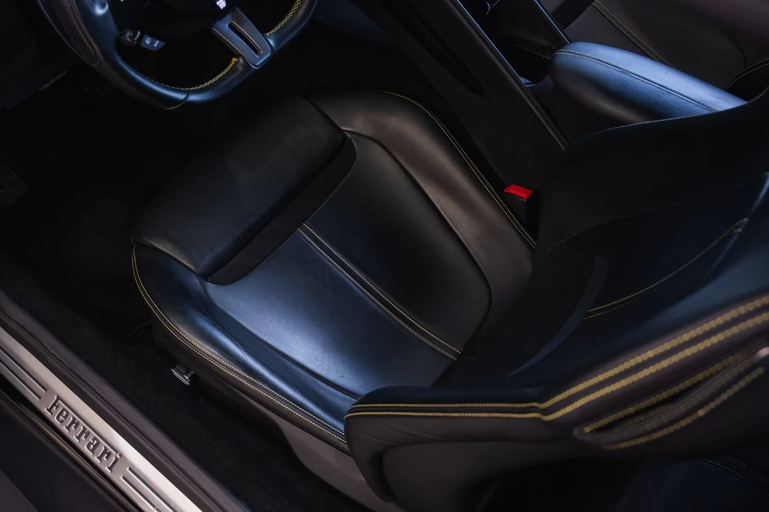 2021 Ferrari Roma - Image 22 of 31