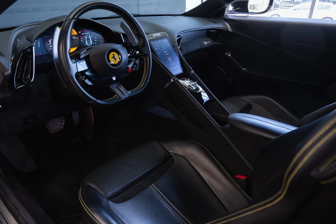 2021 Ferrari Roma - Image 17 of 31