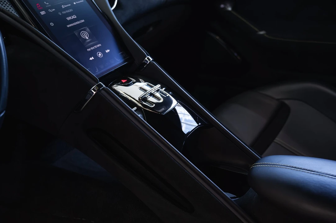 2021 Ferrari Roma - Image 27 of 31