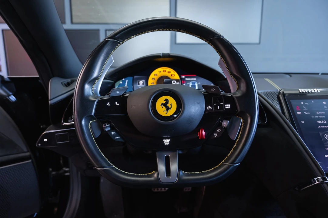 2021 Ferrari Roma - Image 18 of 31