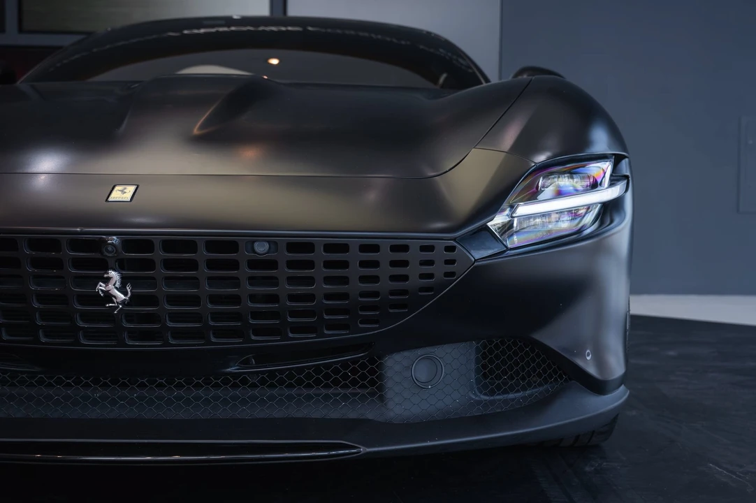 2021 Ferrari Roma - Image 15 of 31